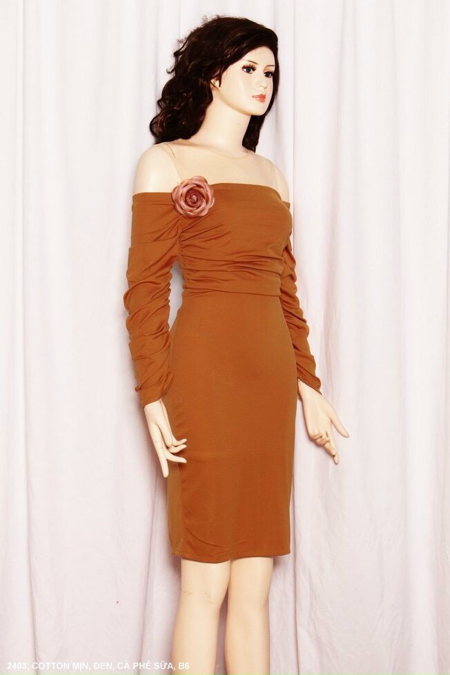 Đầm Ôm Cổ Ngang - D2403